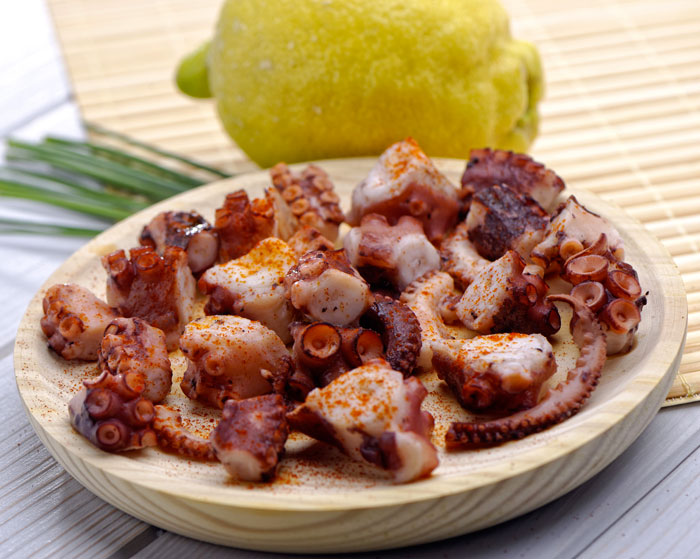 rodaja de pulpo cocido premium